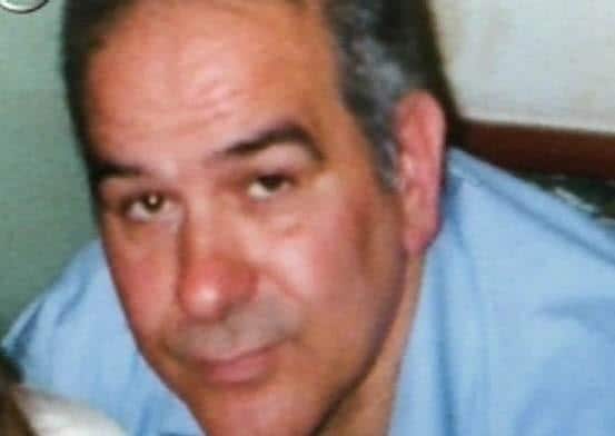 Un uomo e una pistola