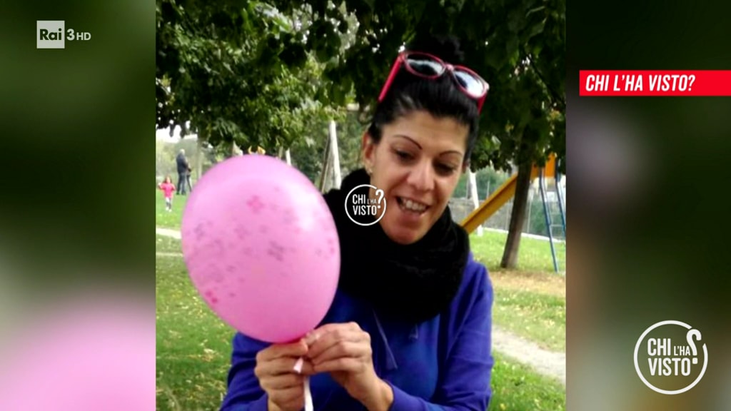 Mara Favro: parla un&#39;ex cameriera della pizzeria. Le ipotesi degli spettatori sul selfie - Chi l&#39;ha visto? - 26/06/2024